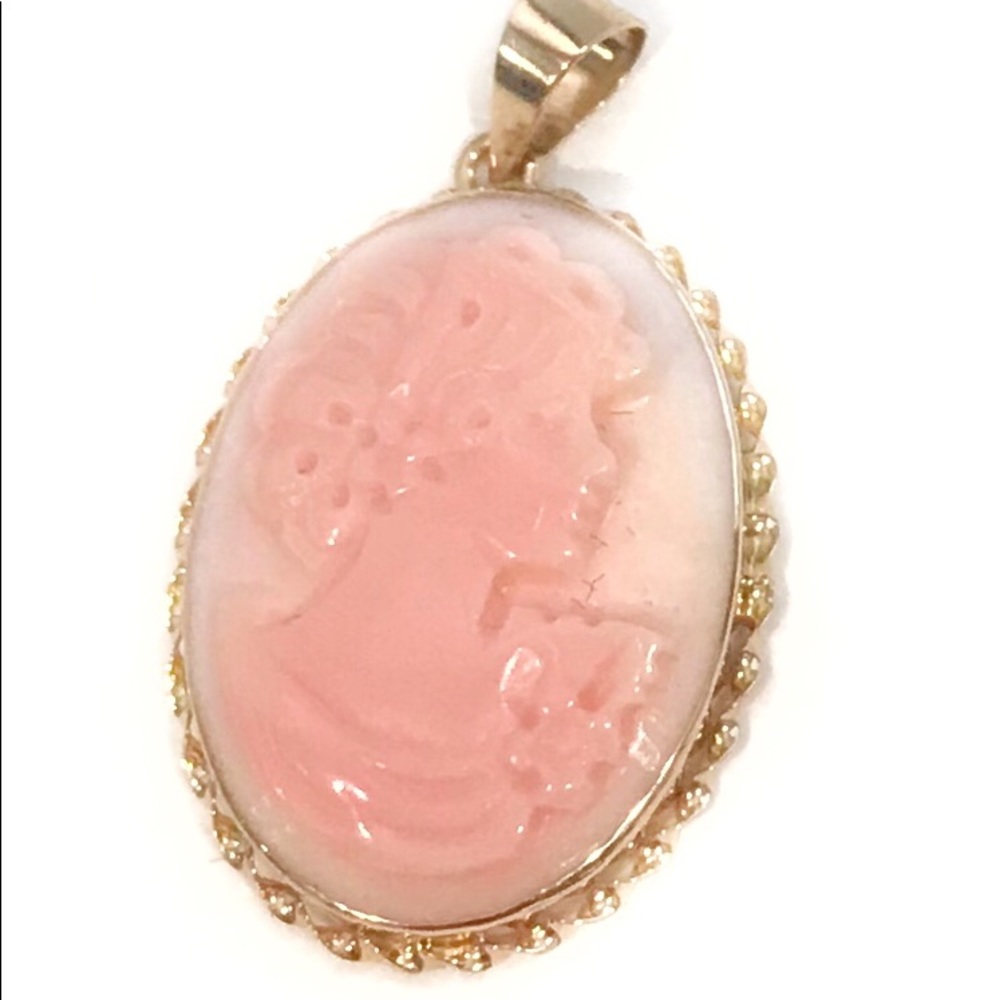 Authentic 14k Italian Gold Cameo Pendant 20mm.